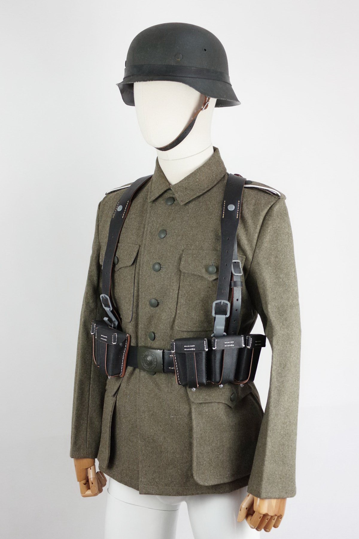WWII M42 Heer, Wehrmacht / SS Feldbluse Tunic